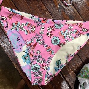 Maaji reversible swim bottom (never worn no tags)